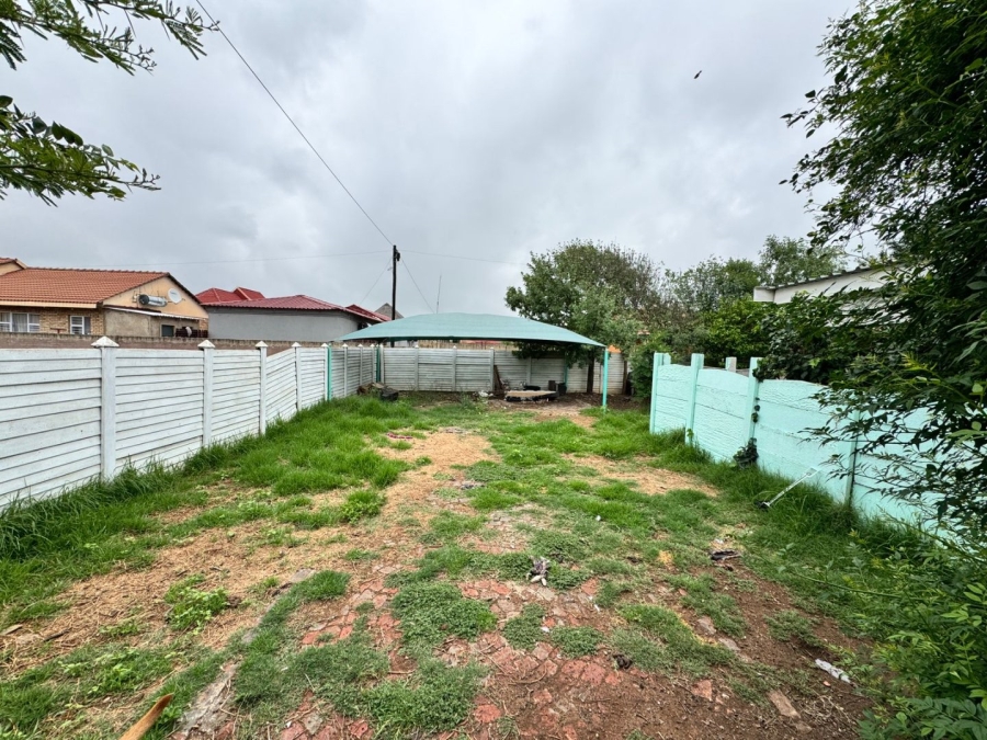 6 Bedroom Property for Sale in Dassie Rand North West